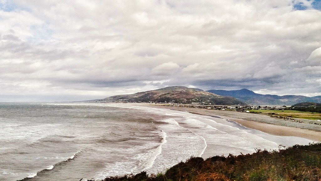 Fairbourne Beach